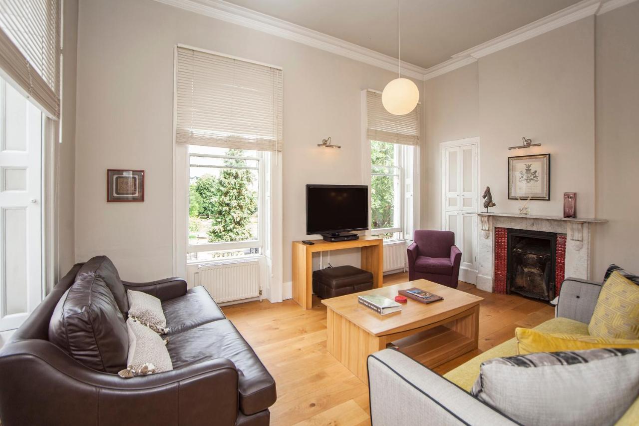 באת' Stunning Spacious Central Apartment Near Parade Gardens מראה חיצוני תמונה